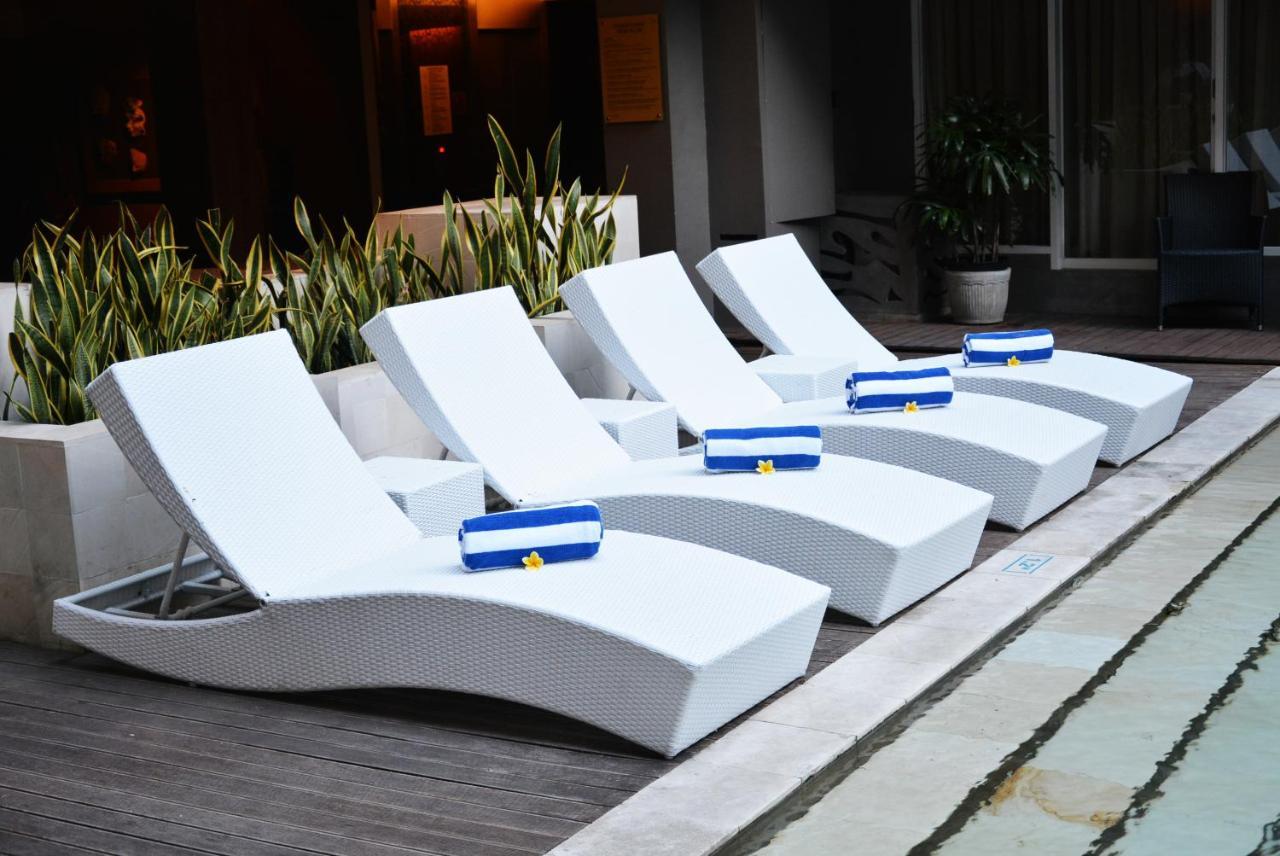Отель Ramada By Wyndham Bali Sunset Road Kuta Семиньяк Экстерьер фото