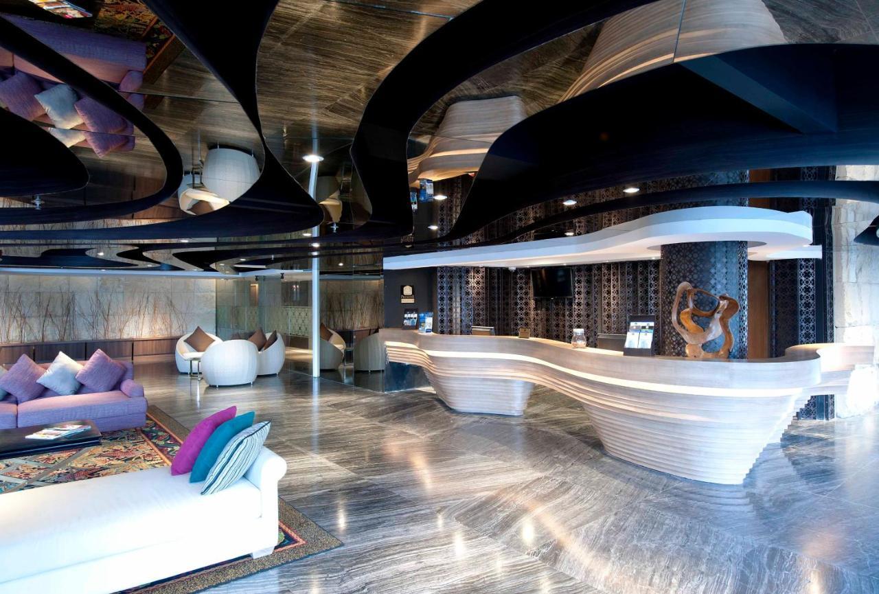 Отель Ramada By Wyndham Bali Sunset Road Kuta Семиньяк Экстерьер фото