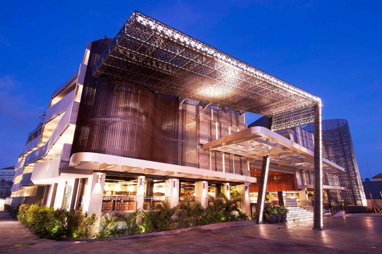 Отель Ramada By Wyndham Bali Sunset Road Kuta Семиньяк Экстерьер фото